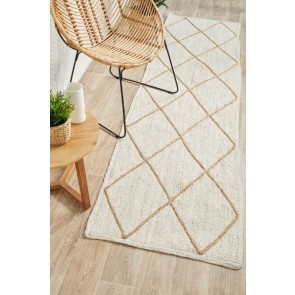 Noosa 222 White Runner by Rug Culture